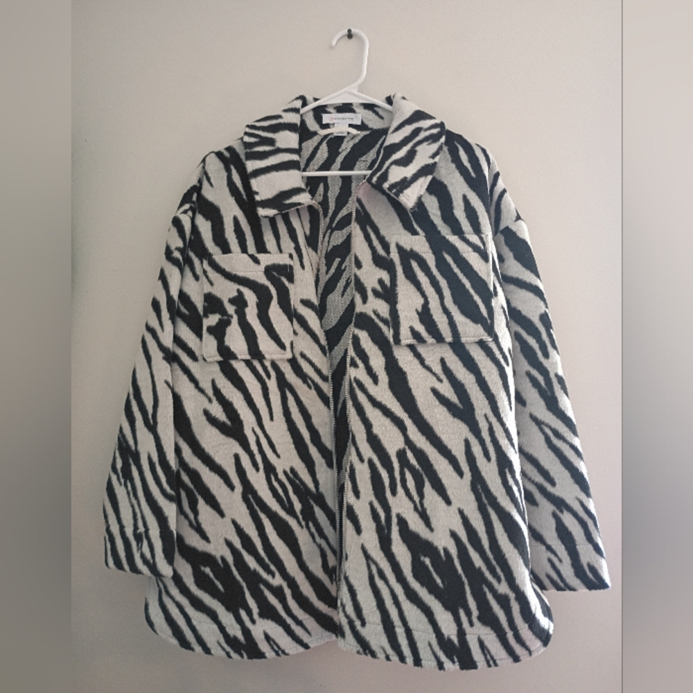 Liz Claiborne Zebra Teddy Jacket NWOT